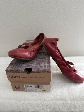 Born Curlew Red Leather Mary Jane Flat Buckle 9M/40.5 Euro